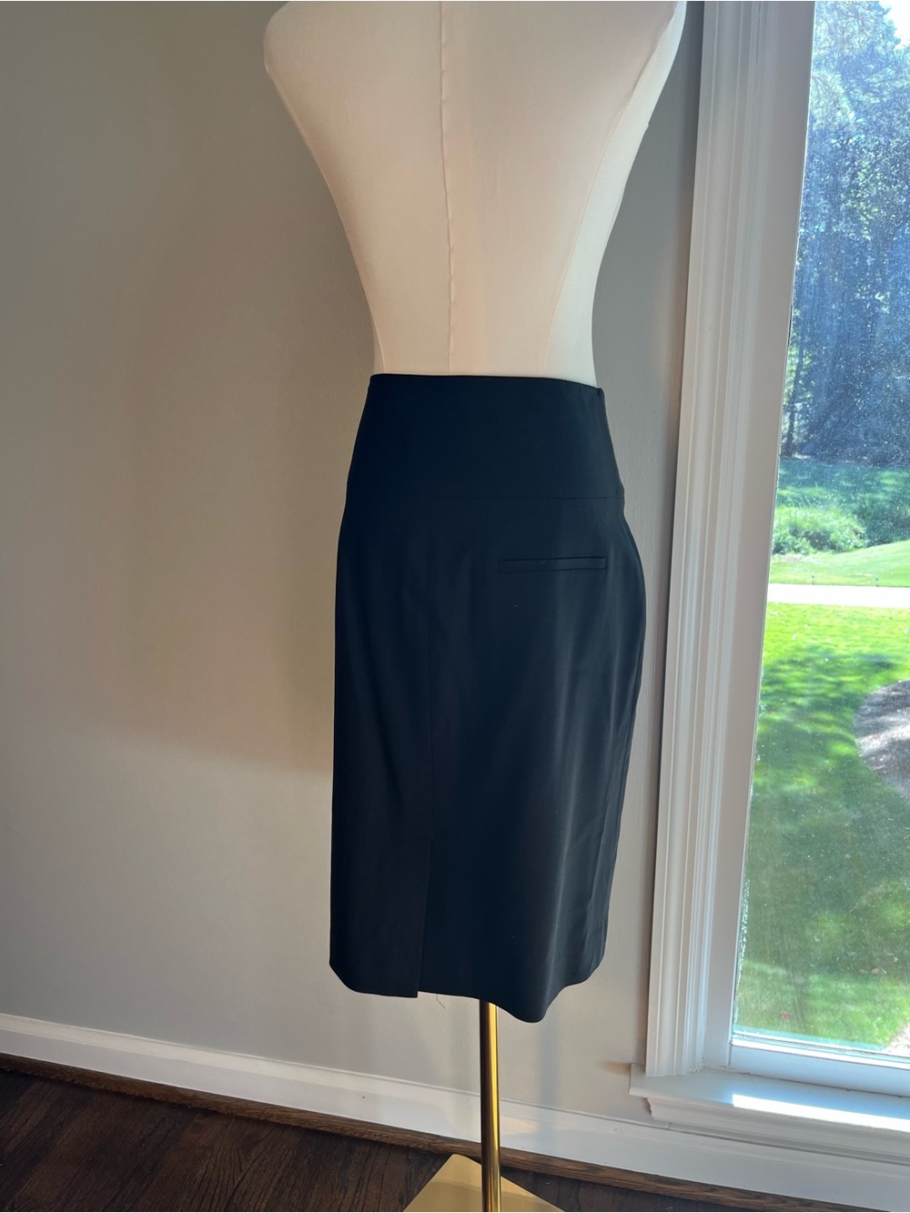 Banana Republic Black Pencil Skirt - Tailored Office Staple- small
